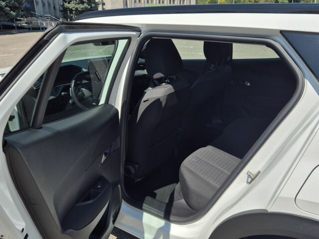 Белый Пежо 2008, объемом двигателя 1.2 л и пробегом 76 тыс. км за 20900 $, фото 9 на Automoto.ua