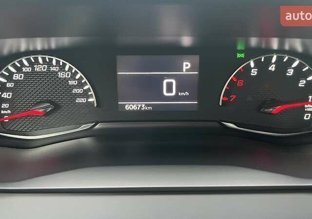 Пежо 2008 2021 в Киеве на Automoto.ua Белый Пежо 2008, объемом двигателя 1.2 л и пробегом 60 тыс. км за 18037 $, фото 13 на Automoto.ua