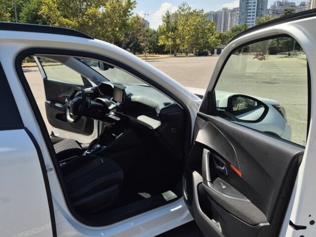 Белый Пежо 2008, объемом двигателя 1.2 л и пробегом 76 тыс. км за 20900 $, фото 12 на Automoto.ua