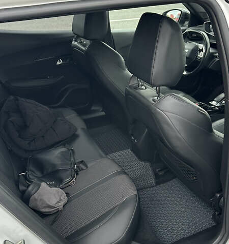 Білий Пежо 2008, об'ємом двигуна 0 л та пробігом 84 тис. км за 15800 $, фото 7 на Automoto.ua