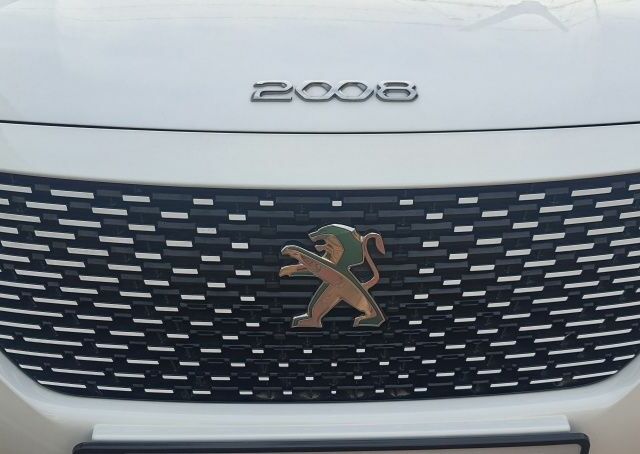 Белый Пежо 2008, объемом двигателя 0 л и пробегом 1 тыс. км за 23000 $, фото 11 на Automoto.ua