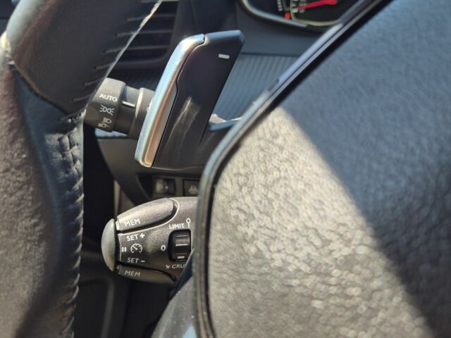 Белый Пежо 2008, объемом двигателя 1.2 л и пробегом 76 тыс. км за 20900 $, фото 7 на Automoto.ua