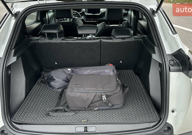 Білий Пежо 2008, об'ємом двигуна 0 л та пробігом 84 тис. км за 15800 $, фото 9 на Automoto.ua