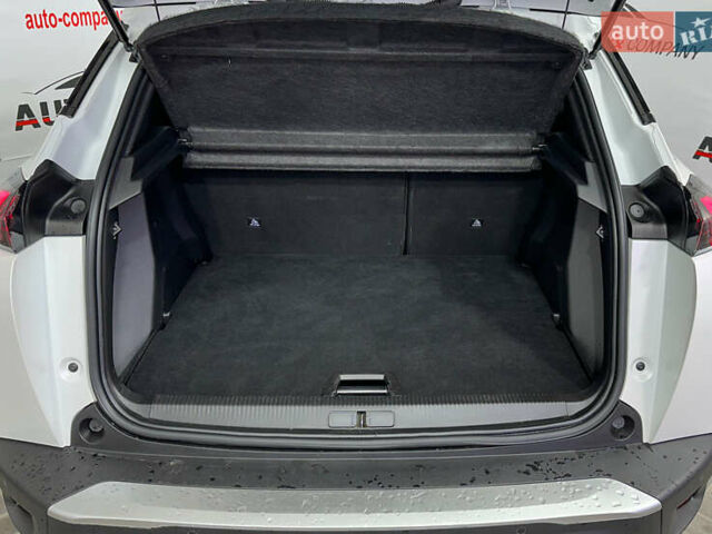 Білий Пежо 2008, об'ємом двигуна 0 л та пробігом 73 тис. км за 17450 $, фото 4 на Automoto.ua