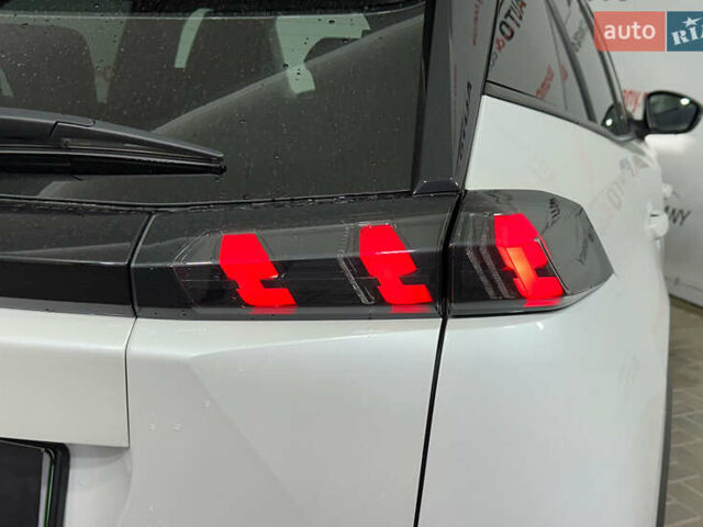 Белый Пежо 2008, объемом двигателя 0 л и пробегом 73 тыс. км за 17450 $, фото 40 на Automoto.ua