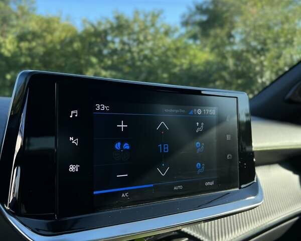 Білий Пежо 2008, об'ємом двигуна 1.5 л та пробігом 110 тис. км за 21000 $, фото 6 на Automoto.ua