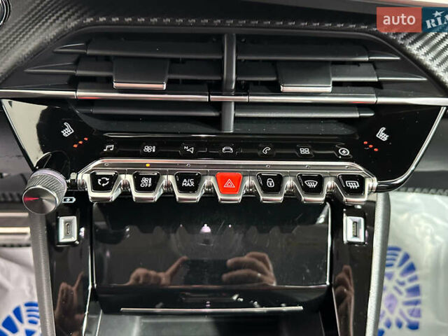 Білий Пежо 2008, об'ємом двигуна 0 л та пробігом 73 тис. км за 17450 $, фото 16 на Automoto.ua