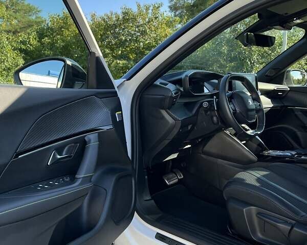 Білий Пежо 2008, об'ємом двигуна 1.5 л та пробігом 110 тис. км за 21000 $, фото 17 на Automoto.ua