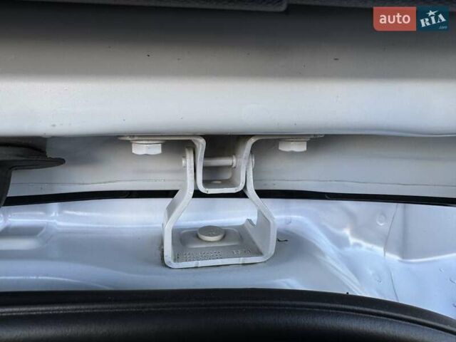 Белый Пежо 2008, объемом двигателя 1.5 л и пробегом 47 тыс. км за 26500 $, фото 67 на Automoto.ua