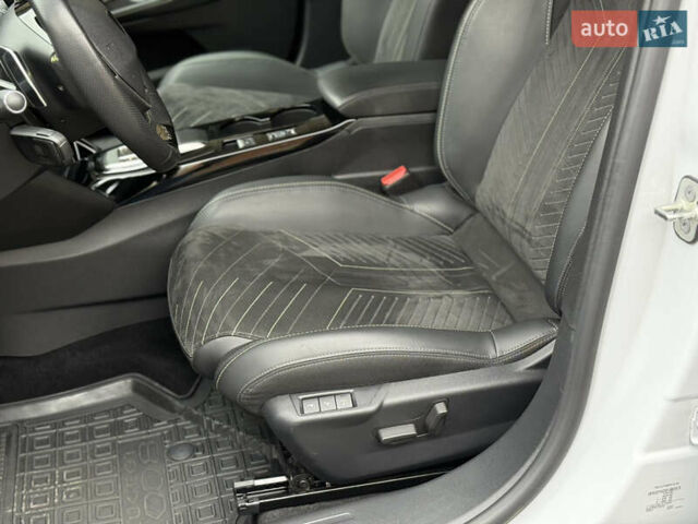 Белый Пежо 2008, объемом двигателя 1.5 л и пробегом 47 тыс. км за 25800 $, фото 14 на Automoto.ua