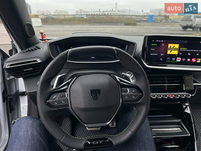 Білий Пежо 2008, об'ємом двигуна 1.5 л та пробігом 4 тис. км за 28500 $, фото 15 на Automoto.ua