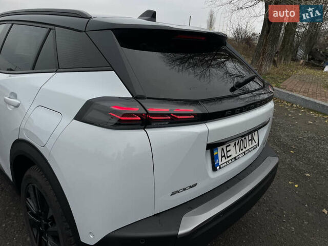 Білий Пежо 2008, об'ємом двигуна 1.5 л та пробігом 4 тис. км за 28500 $, фото 10 на Automoto.ua