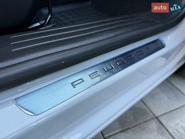 Белый Пежо 2008, объемом двигателя 1.5 л и пробегом 47 тыс. км за 26500 $, фото 47 на Automoto.ua