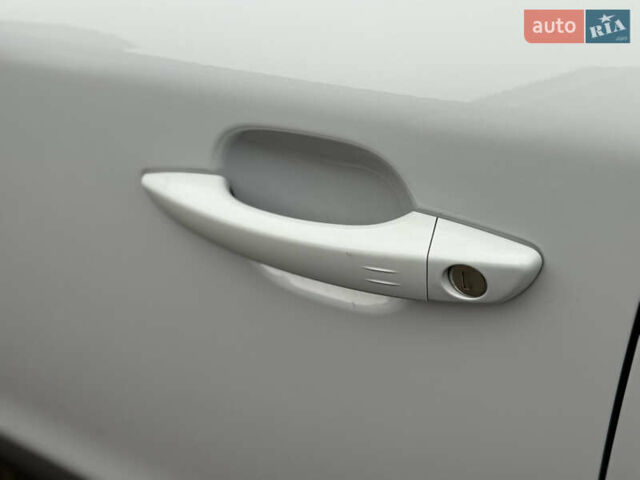 Белый Пежо 2008, объемом двигателя 1.5 л и пробегом 47 тыс. км за 25800 $, фото 10 на Automoto.ua