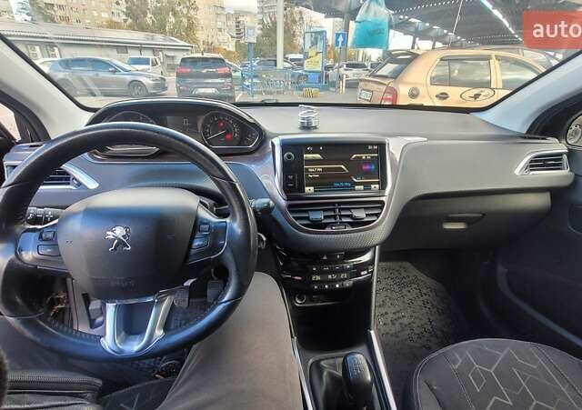 Пежо 2008 2013 в Львове на Automoto.ua Черный Пежо 2008, объемом двигателя 1.6 л и пробегом 349 тыс. км за 7500 $, фото 6 на Automoto.ua