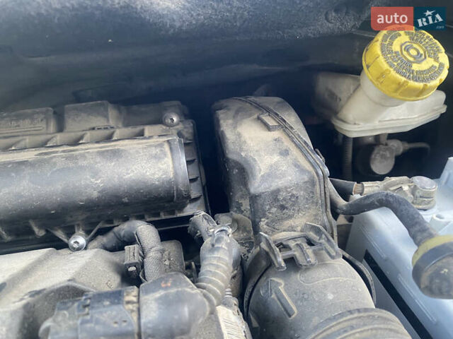 Черный Пежо 2008, объемом двигателя 1.6 л и пробегом 142 тыс. км за 5300 $, фото 11 на Automoto.ua