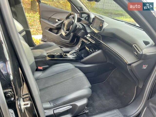 Пежо 2008 2020 у Києві на Automoto.ua Чорний Пежо 2008, об'ємом двигуна 1.5 л та пробігом 56 тис. км за 22500 $, фото 11 на Automoto.ua
