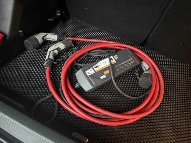 Чорний Пежо 2008, об'ємом двигуна 0 л та пробігом 55 тис. км за 20000 $, фото 7 на Automoto.ua