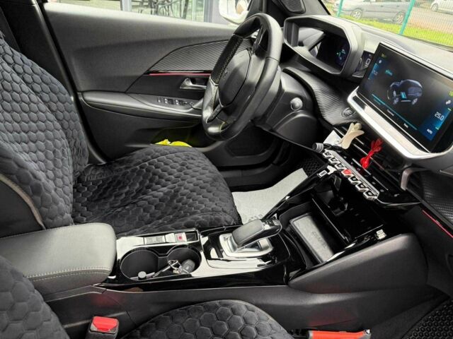 Чорний Пежо 2008, об'ємом двигуна 0 л та пробігом 55 тис. км за 20000 $, фото 4 на Automoto.ua