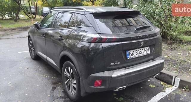 Черный Пежо 2008, объемом двигателя 1.2 л и пробегом 60 тыс. км за 19500 $, фото 4 на Automoto.ua