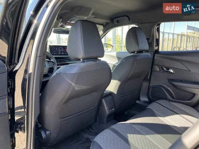 Чорний Пежо 2008, об'ємом двигуна 1.5 л та пробігом 23 тис. км за 26000 $, фото 17 на Automoto.ua