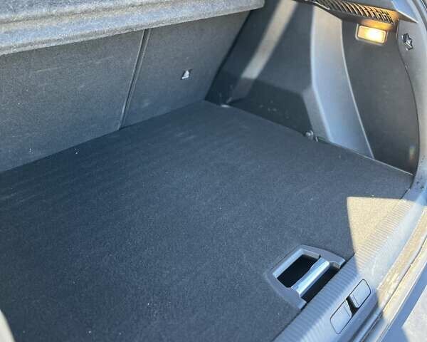 Чорний Пежо 2008, об'ємом двигуна 1.5 л та пробігом 23 тис. км за 26000 $, фото 9 на Automoto.ua