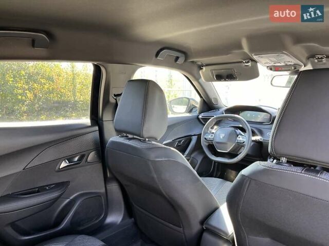 Чорний Пежо 2008, об'ємом двигуна 1.5 л та пробігом 23 тис. км за 26000 $, фото 19 на Automoto.ua