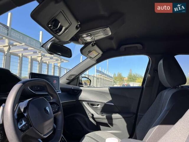 Чорний Пежо 2008, об'ємом двигуна 1.5 л та пробігом 23 тис. км за 26000 $, фото 16 на Automoto.ua