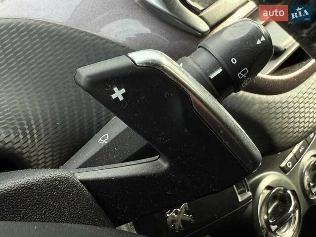 Пежо 2008 2013 у Києві на Automoto.ua Коричневий Пежо 2008, об'ємом двигуна 1.2 л та пробігом 130 тис. км за 8990 $, фото 19 на Automoto.ua