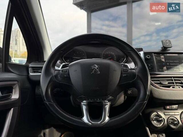 Пежо 2008 2013 у Києві на Automoto.ua Коричневий Пежо 2008, об'ємом двигуна 1.2 л та пробігом 130 тис. км за 8990 $, фото 14 на Automoto.ua