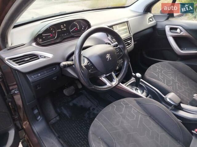 Коричневый Пежо 2008, объемом двигателя 1.2 л и пробегом 139 тыс. км за 8500 $, фото 6 на Automoto.ua