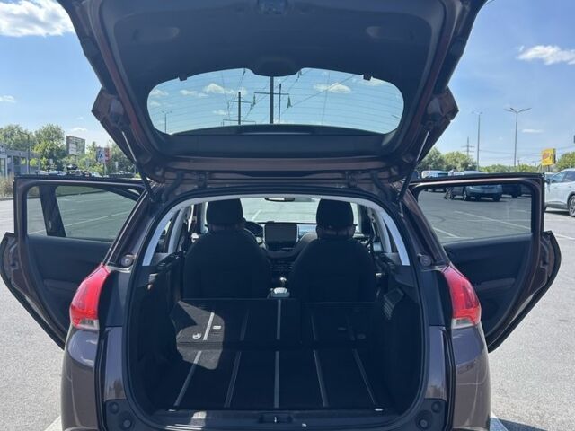 Коричневый Пежо 2008, объемом двигателя 1.2 л и пробегом 144 тыс. км за 8999 $, фото 11 на Automoto.ua