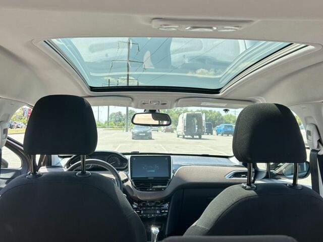 Коричневый Пежо 2008, объемом двигателя 1.2 л и пробегом 144 тыс. км за 8999 $, фото 7 на Automoto.ua