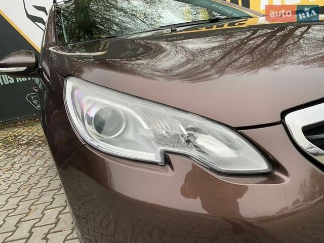 Коричневый Пежо 2008, объемом двигателя 1.2 л и пробегом 108 тыс. км за 9400 $, фото 3 на Automoto.ua