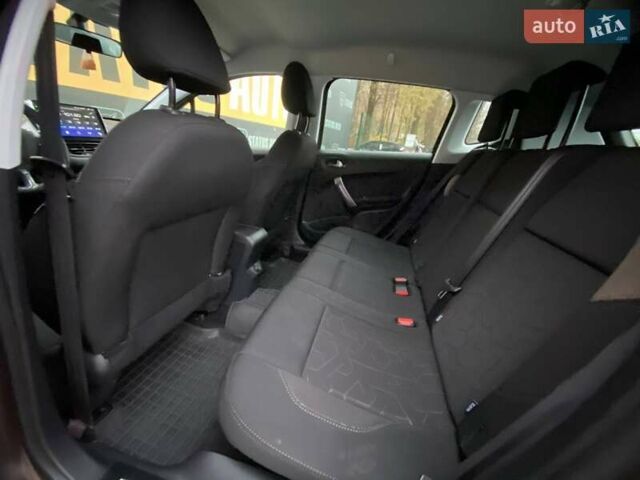 Коричневый Пежо 2008, объемом двигателя 1.2 л и пробегом 108 тыс. км за 9400 $, фото 27 на Automoto.ua