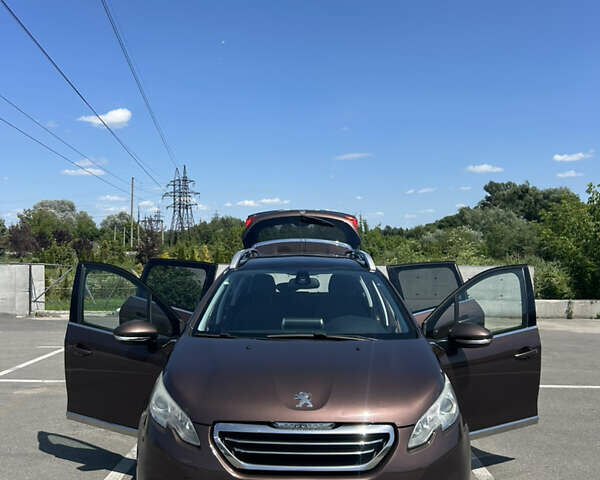 Коричневий Пежо 2008, об'ємом двигуна 1.2 л та пробігом 137 тис. км за 9800 $, фото 29 на Automoto.ua