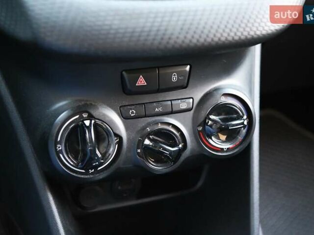 Коричневий Пежо 2008, об'ємом двигуна 1.2 л та пробігом 96 тис. км за 8500 $, фото 17 на Automoto.ua