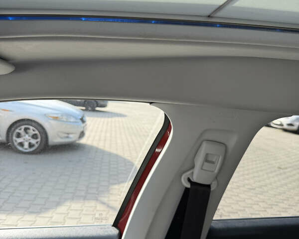 Красный Пежо 2008, объемом двигателя 1.2 л и пробегом 71 тыс. км за 9900 $, фото 18 на Automoto.ua