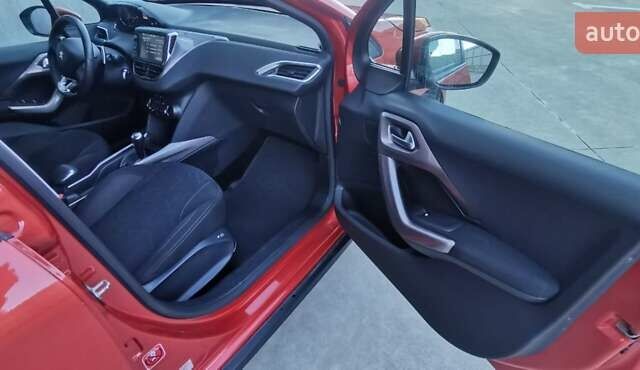 Червоний Пежо 2008, об'ємом двигуна 1.2 л та пробігом 89 тис. км за 11500 $, фото 17 на Automoto.ua