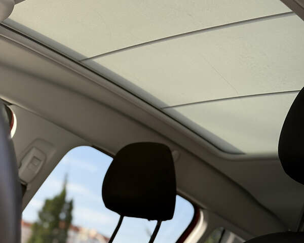 Красный Пежо 2008, объемом двигателя 1.2 л и пробегом 71 тыс. км за 9900 $, фото 19 на Automoto.ua