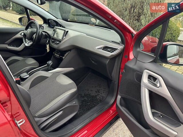 Красный Пежо 2008, объемом двигателя 1.2 л и пробегом 67 тыс. км за 11899 $, фото 31 на Automoto.ua