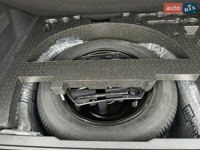 Красный Пежо 2008, объемом двигателя 1.2 л и пробегом 67 тыс. км за 11899 $, фото 37 на Automoto.ua