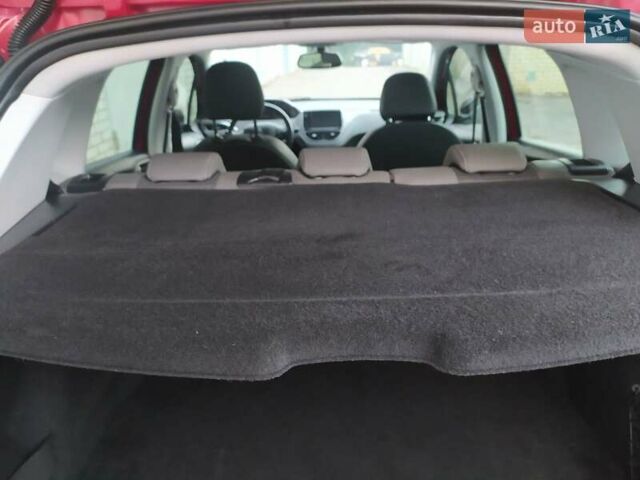 Червоний Пежо 2008, об'ємом двигуна 1.2 л та пробігом 71 тис. км за 11800 $, фото 32 на Automoto.ua