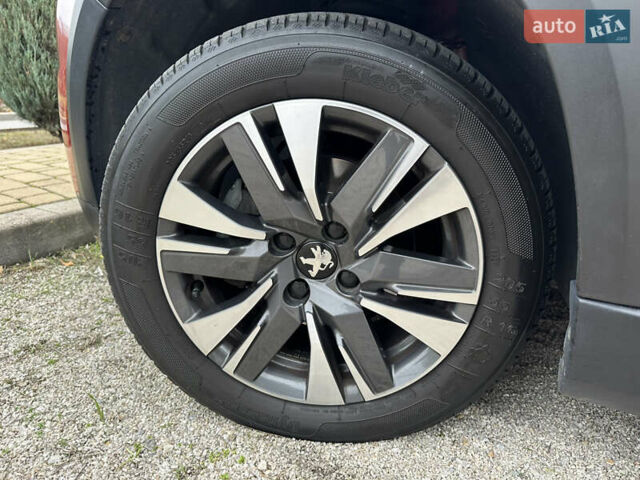 Красный Пежо 2008, объемом двигателя 1.2 л и пробегом 67 тыс. км за 11899 $, фото 12 на Automoto.ua