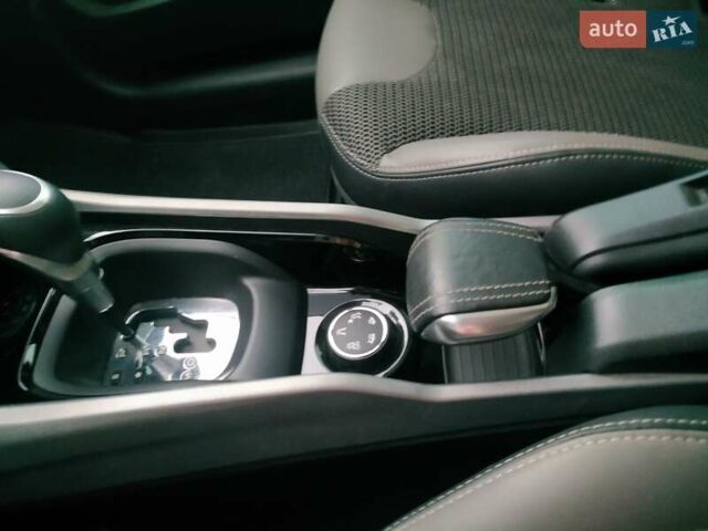 Червоний Пежо 2008, об'ємом двигуна 1.2 л та пробігом 71 тис. км за 11800 $, фото 25 на Automoto.ua