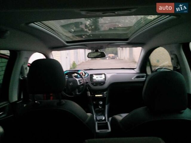 Червоний Пежо 2008, об'ємом двигуна 1.2 л та пробігом 71 тис. км за 11800 $, фото 11 на Automoto.ua