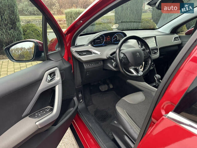 Красный Пежо 2008, объемом двигателя 1.2 л и пробегом 67 тыс. км за 11899 $, фото 14 на Automoto.ua