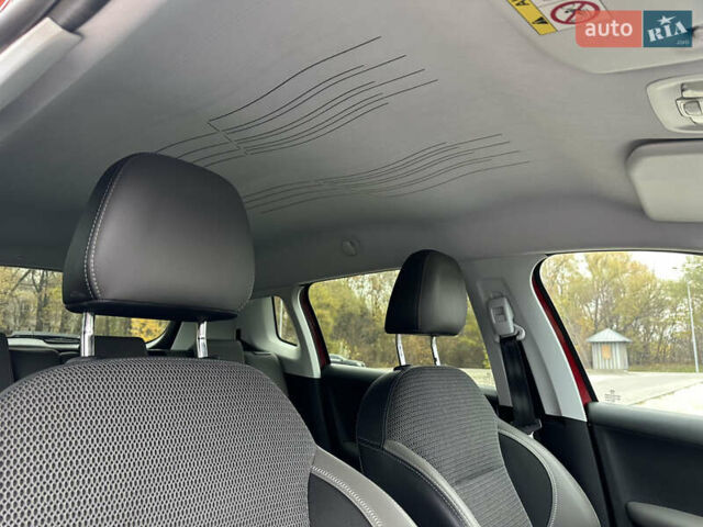 Красный Пежо 2008, объемом двигателя 1.2 л и пробегом 67 тыс. км за 11899 $, фото 35 на Automoto.ua