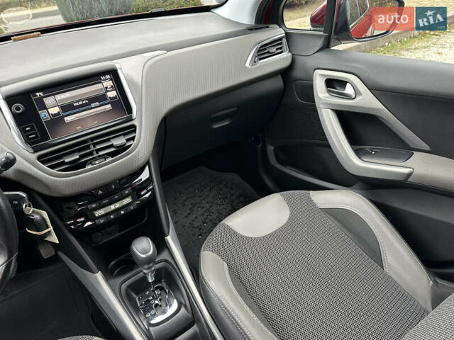 Красный Пежо 2008, объемом двигателя 1.2 л и пробегом 67 тыс. км за 11899 $, фото 20 на Automoto.ua