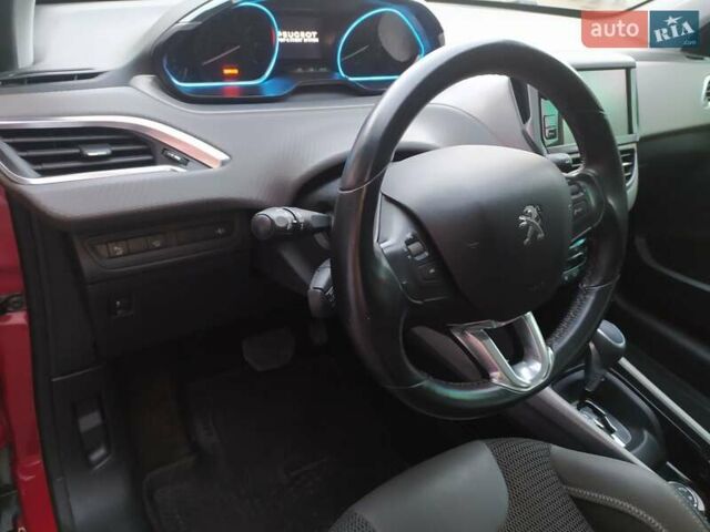 Червоний Пежо 2008, об'ємом двигуна 1.2 л та пробігом 71 тис. км за 11800 $, фото 23 на Automoto.ua